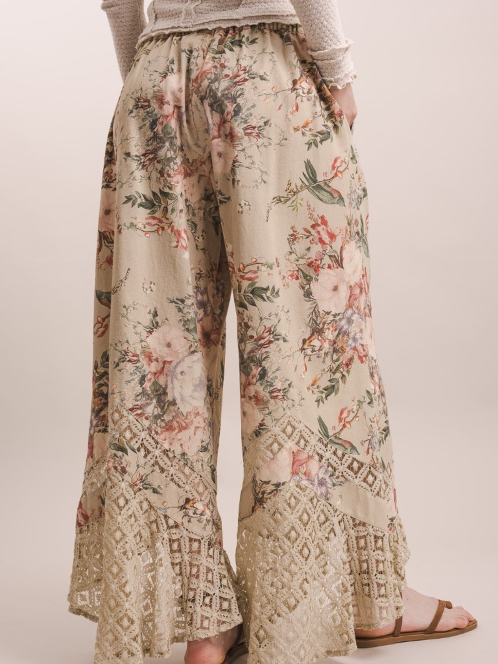 Bluevelvet Floral Print Stretchy Waist Lace Trim Wide Leg Pants - Picture 8 of 8
